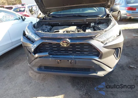 2021 Toyota Rav4 Le z USA, uszkodzony, nr VIN 2T3F1RFV0MC235645